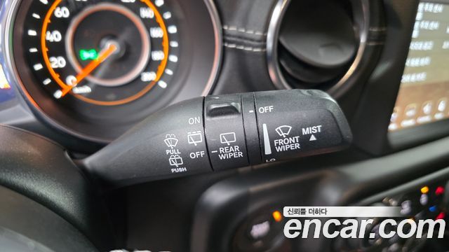 JEEP 랭글러 (JL) 2.0 오버랜드 4도어 2021 - photo 30 - Import Corée du Sud | International Cars