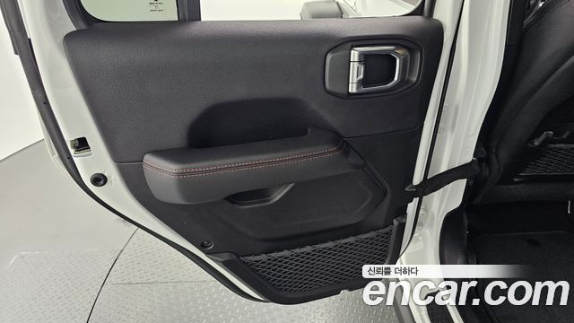 JEEP 랭글러 (JL) 2.0 루비콘 파워 탑 4도어 2023 - photo 15 - Import Corée du Sud | International Cars