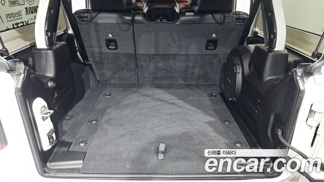 JEEP 랭글러 (JL) 2.0 루비콘 파워 탑 4도어 2023 - photo 21 - Import Corée du Sud | International Cars