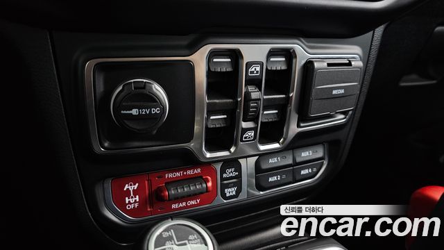 JEEP 랭글러 (JL) 2.0 루비콘 파워 탑 4도어 2023 - photo 28 - Import Corée du Sud | International Cars