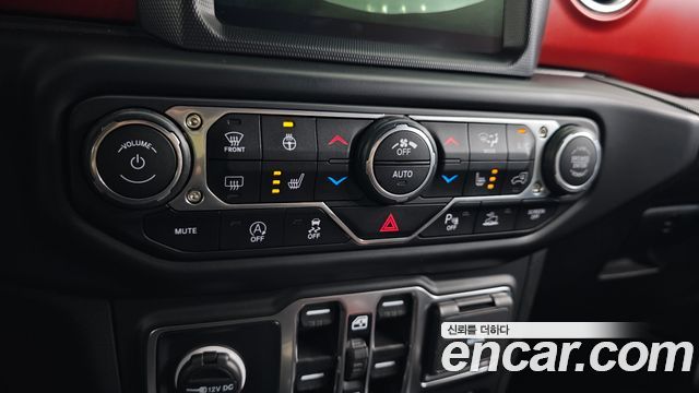JEEP 랭글러 (JL) 2.0 루비콘 파워 탑 4도어 2023 - photo 29 - Import Corée du Sud | International Cars