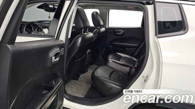 JEEP 컴패스 2세대 2.4 리미티드 AWD 2019 - photo 12 - Import Corée du Sud | International Cars