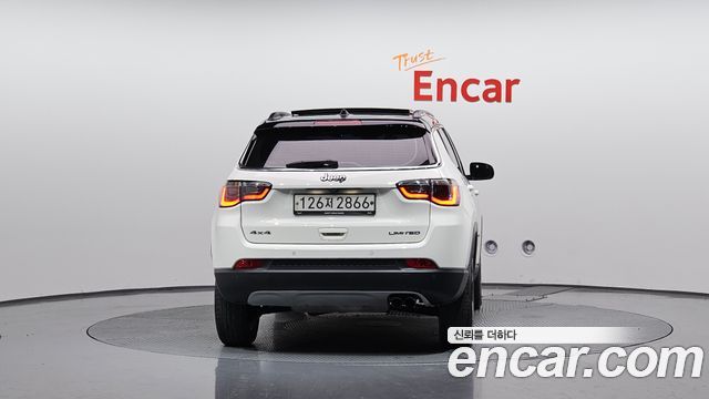 JEEP 컴패스 2세대 2.4 리미티드 AWD 2019 - photo 4 - Import Corée du Sud | International Cars