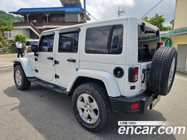 JEEP 랭글러 (JK) 2.8 디젤 사하라 4도어 2012 - photo 6 - Import Corée du Sud | International Cars