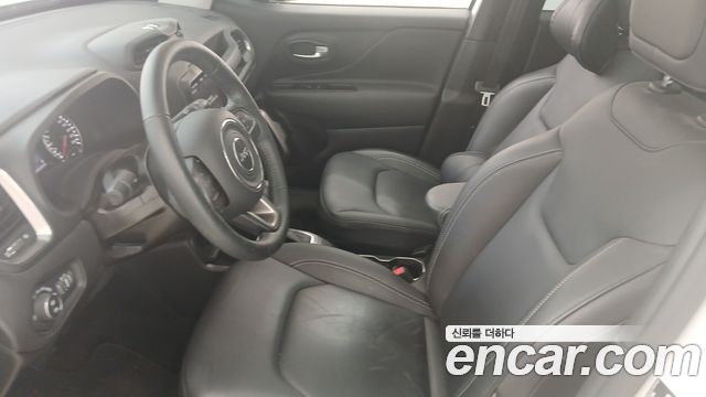 JEEP 레니게이드 2.4 리미티드 2021 - photo 14 - Import Corée du Sud | International Cars