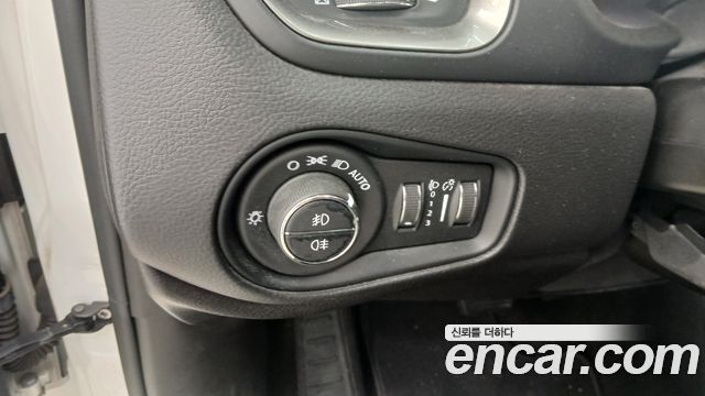 JEEP 레니게이드 2.4 리미티드 2021 - photo 5 - Import Corée du Sud | International Cars
