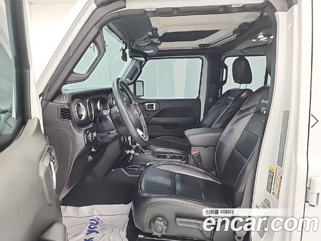 JEEP 랭글러 (JL) 2.0 오버랜드 4도어 2022 - photo 11 - Import Corée du Sud | International Cars