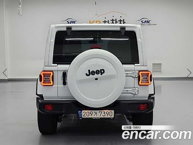 JEEP 랭글러 (JL) 2.0 오버랜드 4도어 2022 - photo 3 - Import Corée du Sud | International Cars