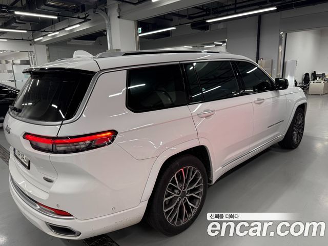 JEEP 그랜드 체로키(WL) L 3.6 서밋 리저브 2023 - photo 4 - Import Corée du Sud | International Cars