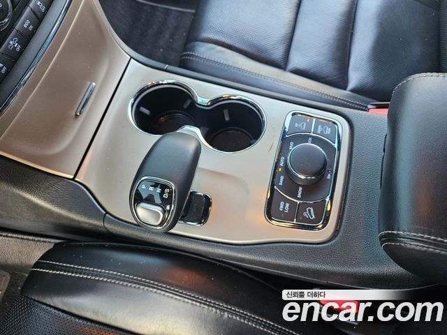 JEEP 그랜드 체로키 3.0 디젤 오버랜드 2015 - photo 13 - Import Corée du Sud | International Cars