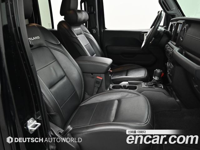 JEEP 랭글러 (JL) 2.0 오버랜드 4도어 2019 - photo 10 - Import Corée du Sud | International Cars