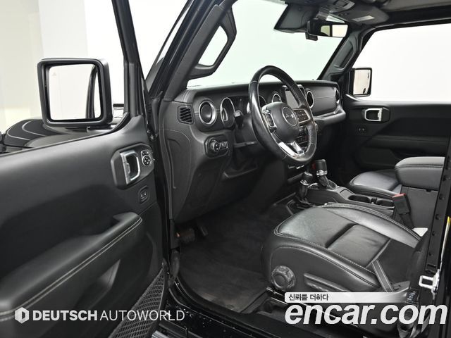 JEEP 랭글러 (JL) 2.0 오버랜드 4도어 2019 - photo 11 - Import Corée du Sud | International Cars