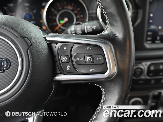 JEEP 랭글러 (JL) 2.0 오버랜드 4도어 2019 - photo 16 - Import Corée du Sud | International Cars