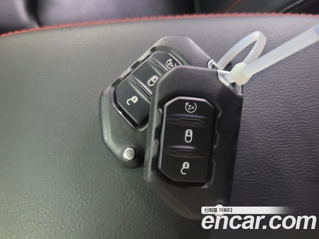 JEEP 랭글러 (JL) 2.0 루비콘 파워 탑 4도어 2023 - photo 14 - Import Corée du Sud | International Cars
