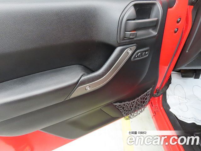 JEEP 랭글러 (JK) 3.6 Sport 2도어 2016 - photo 11 - Import Corée du Sud | International Cars