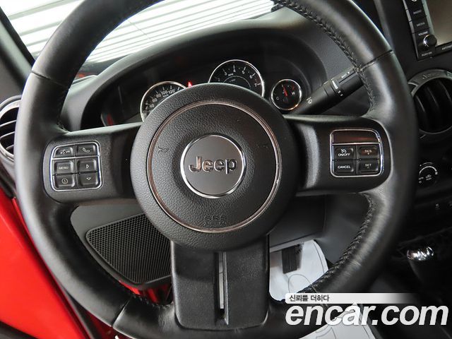 JEEP 랭글러 (JK) 3.6 Sport 2도어 2016 - photo 8 - Import Corée du Sud | International Cars