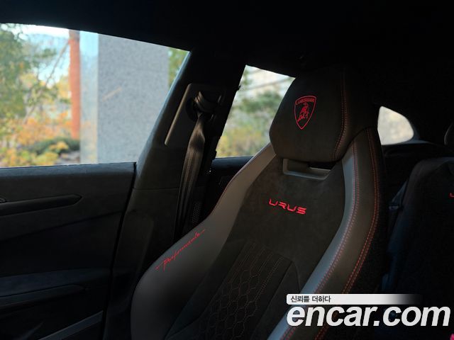 LAMBORGHINI Urus 4.0 V8 퍼포만테 2023 - photo 16 - Import Corée du Sud | International Cars