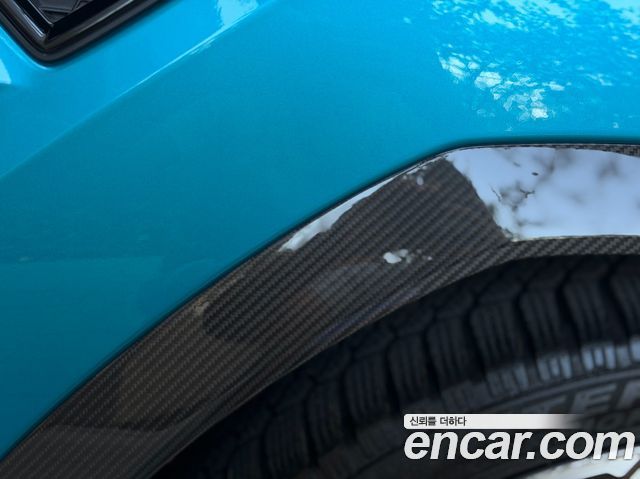 LAMBORGHINI Urus 4.0 V8 퍼포만테 2023 - photo 7 - Import Corée du Sud | International Cars