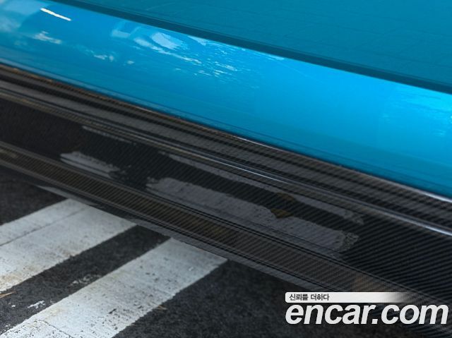 LAMBORGHINI Urus 4.0 V8 퍼포만테 2023 - photo 8 - Import Corée du Sud | International Cars