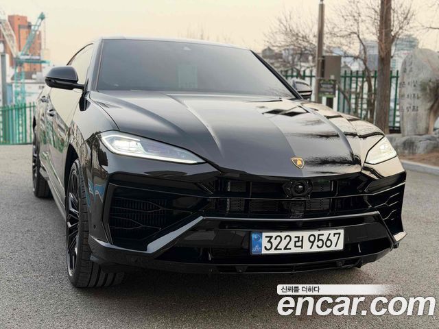 LAMBORGHINI Urus 4.0 V8 SE 2026