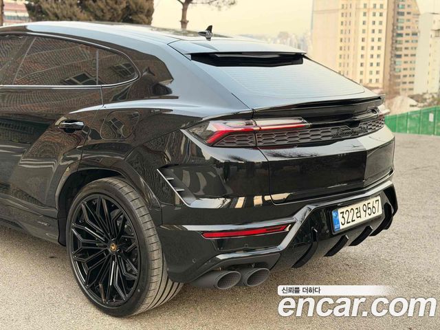 LAMBORGHINI Urus 4.0 V8 SE 2026 - photo 4 - Import Corée du Sud | International Cars
