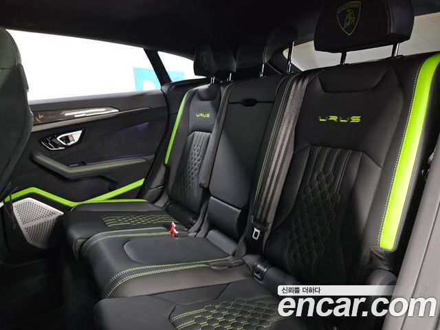 LAMBORGHINI Urus 4.0 V8 퍼포만테 2024 - photo 19 - Import Corée du Sud | International Cars