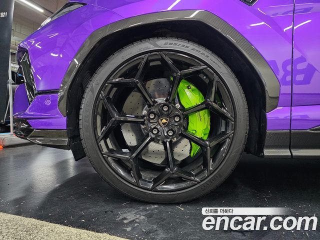LAMBORGHINI Urus 4.0 V8 퍼포만테 2024 - photo 6 - Import Corée du Sud | International Cars