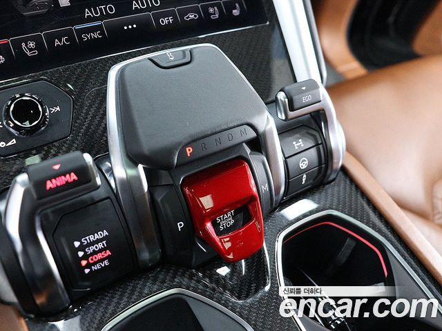 LAMBORGHINI Urus 4.0 V8 2021 - photo 8 - Import Corée du Sud | International Cars