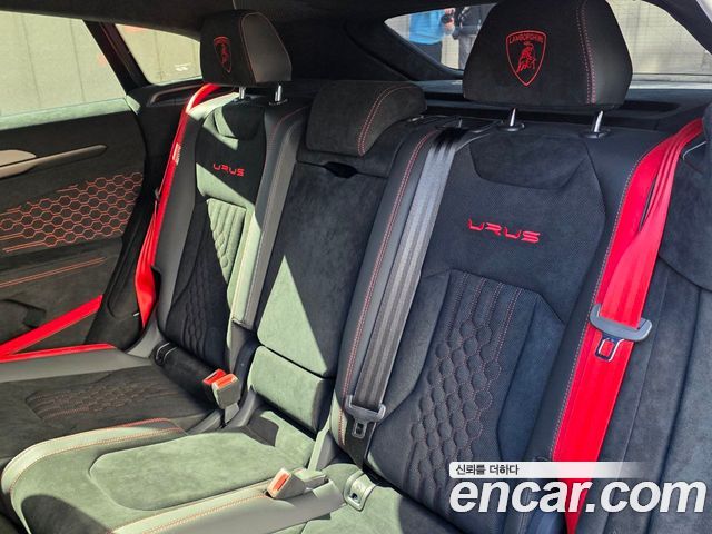 LAMBORGHINI Urus 4.0 V8 퍼포만테 2023 - photo 16 - Import Corée du Sud | International Cars