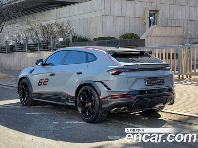 LAMBORGHINI Urus 4.0 V8 퍼포만테 2023 - photo 2 - Import Corée du Sud | International Cars