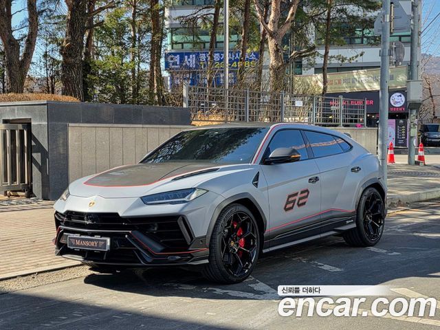 LAMBORGHINI Urus 4.0 V8 퍼포만테 2023 - photo 22 - Import Corée du Sud | International Cars