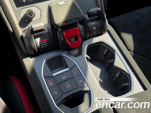 LAMBORGHINI Urus 4.0 V8 퍼포만테 2023 - photo 9 - Import Corée du Sud | International Cars