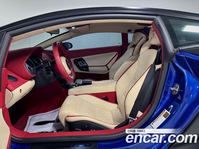 LAMBORGHINI 가야르도 LP560-4 2009 - photo 13 - Import Corée du Sud | International Cars