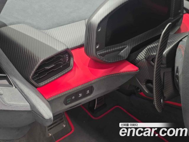 LAMBORGHINI Revuelto 6.5 V12 2025 - photo 16 - Import Corée du Sud | International Cars