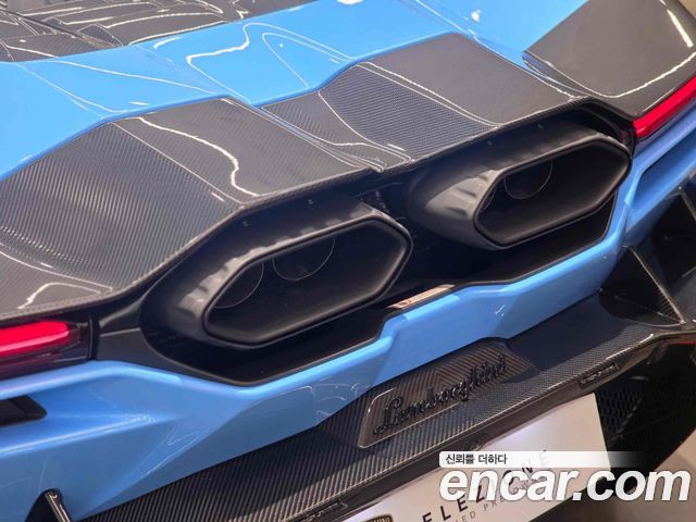 LAMBORGHINI Revuelto 6.5 V12 2025 - photo 18 - Import Corée du Sud | International Cars