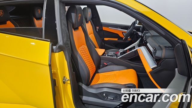 LAMBORGHINI Urus 4.0 V8 2022 - photo 12 - Import Corée du Sud | International Cars