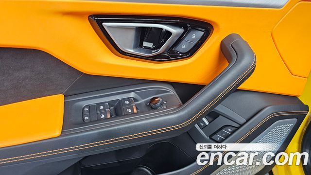 LAMBORGHINI Urus 4.0 V8 2022 - photo 14 - Import Corée du Sud | International Cars