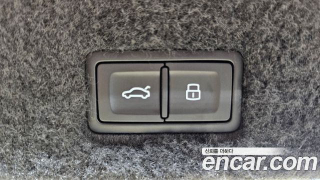 LAMBORGHINI Urus 4.0 V8 2022 - photo 18 - Import Corée du Sud | International Cars