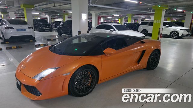 LAMBORGHINI 가야르도 LP560-4 비콜로레 2012 - photo 2 - Import Corée du Sud | International Cars