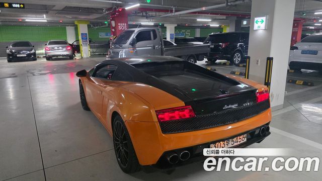 LAMBORGHINI 가야르도 LP560-4 비콜로레 2012 - photo 3 - Import Corée du Sud | International Cars