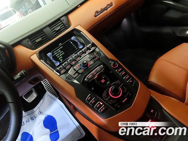 LAMBORGHINI Aventador S LP740-4 2018 - photo 10 - Import Corée du Sud | International Cars