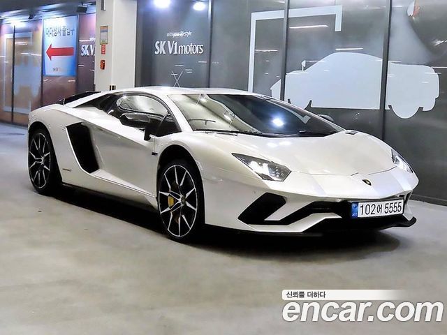 LAMBORGHINI Aventador S LP740-4 2018 - photo 23 - Import Corée du Sud | International Cars