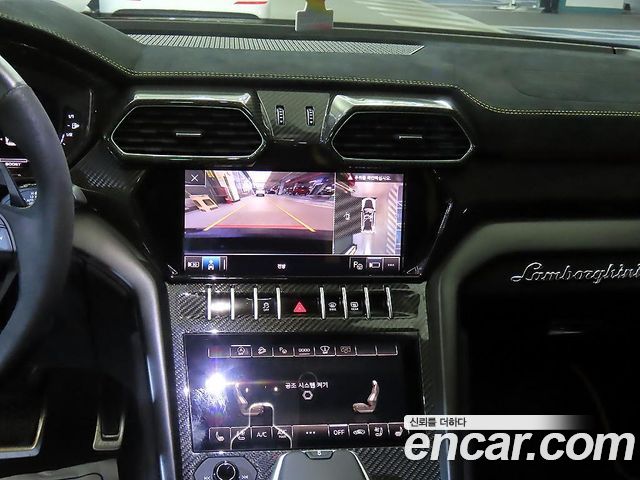 LAMBORGHINI Urus 4.0 V8 퍼포만테 2024 - photo 11 - Import Corée du Sud | International Cars