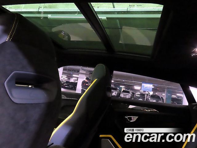 LAMBORGHINI Urus 4.0 V8 퍼포만테 2024 - photo 17 - Import Corée du Sud | International Cars