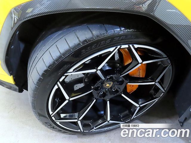 LAMBORGHINI Urus 4.0 V8 퍼포만테 2024 - photo 20 - Import Corée du Sud | International Cars