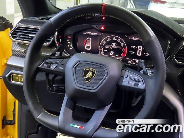 LAMBORGHINI Urus 4.0 V8 퍼포만테 2024 - photo 8 - Import Corée du Sud | International Cars