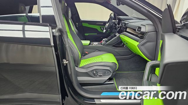 LAMBORGHINI Urus 4.0 V8 2022 - photo 11 - Import Corée du Sud | International Cars