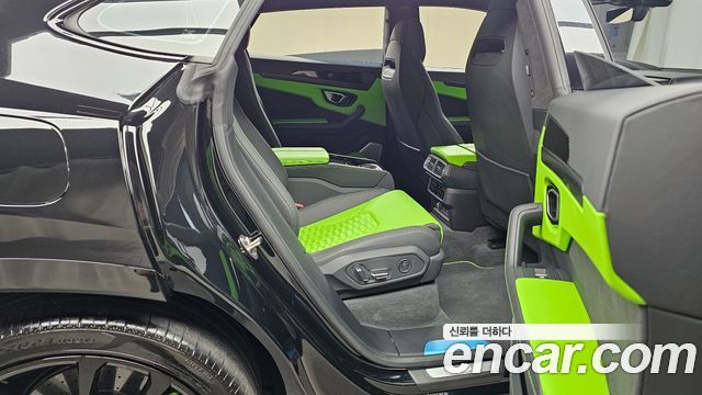 LAMBORGHINI Urus 4.0 V8 2022 - photo 12 - Import Corée du Sud | International Cars