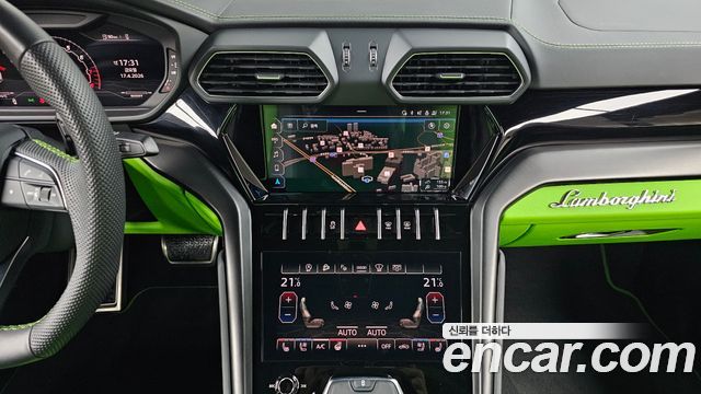LAMBORGHINI Urus 4.0 V8 2022 - photo 15 - Import Corée du Sud | International Cars