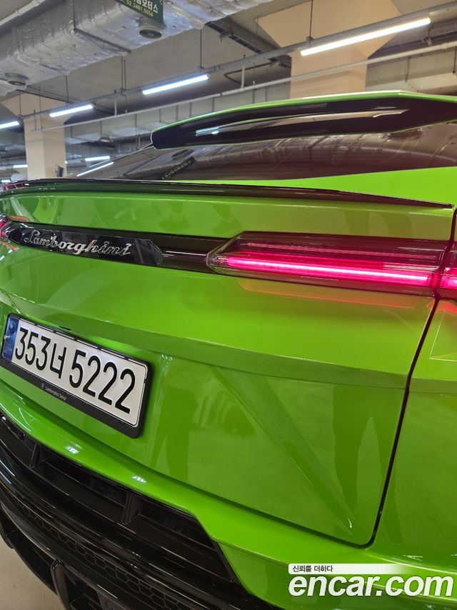 LAMBORGHINI Urus 4.0 V8 S 2024 - photo 18 - Import Corée du Sud | International Cars